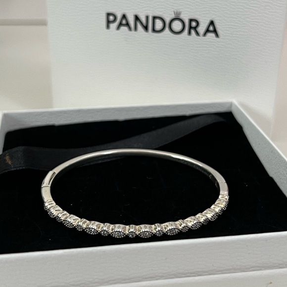 Rare Pandora Alluring Brilliant Marquise Bangle Bracelet, 925 Size 1 - Picture 7 of 16